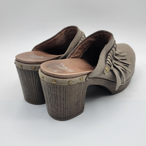 Dansko Deni Clog Mule Size 38 (US 8).  #1338 - Picture 5 of 10